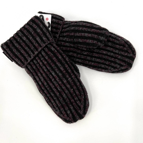 LULULEMON Textured Fleece Lined Mittens Womens XS Small XS/S Black NWT - Picture 4 of 8